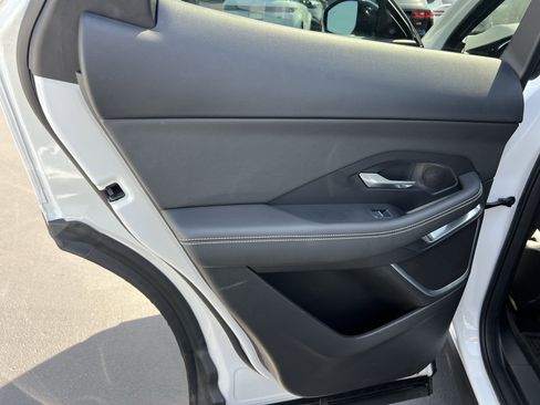 Used 2024 Jaguar E-PACE R-Dynamic SE image 28