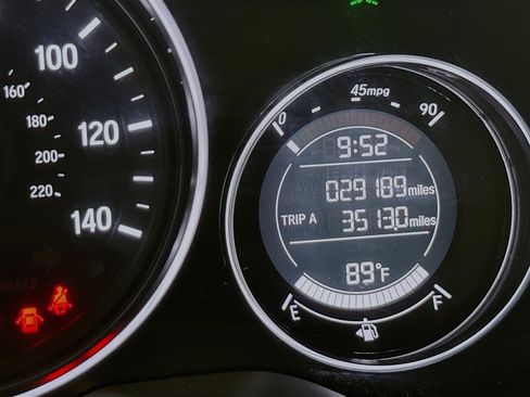 Used 2022 Honda HR-V LX image 13