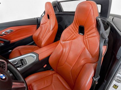 Used 2022 BMW Z4 sDrive30i w/ Dynamic Handling Package image 21