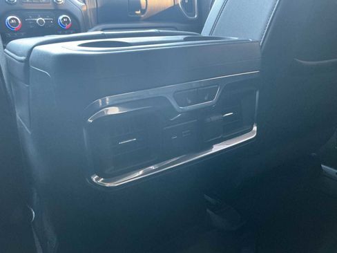 Used 2021 GMC Sierra 1500 AT4 w/ AT4 Premium Package image 16