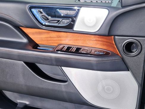 Certified 2022 Lincoln Navigator L Black Label image 12