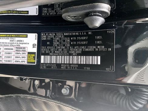 Used 2024 Toyota Corolla Cross LE FWD image 36