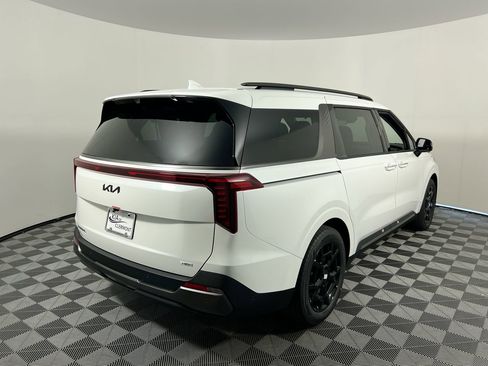 New 2026 Kia Carnival SX w/ SX Dark Edition Package image 3