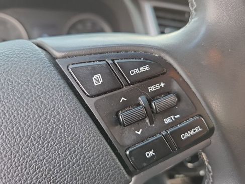 Used 2017 Hyundai Tucson Sport image 16