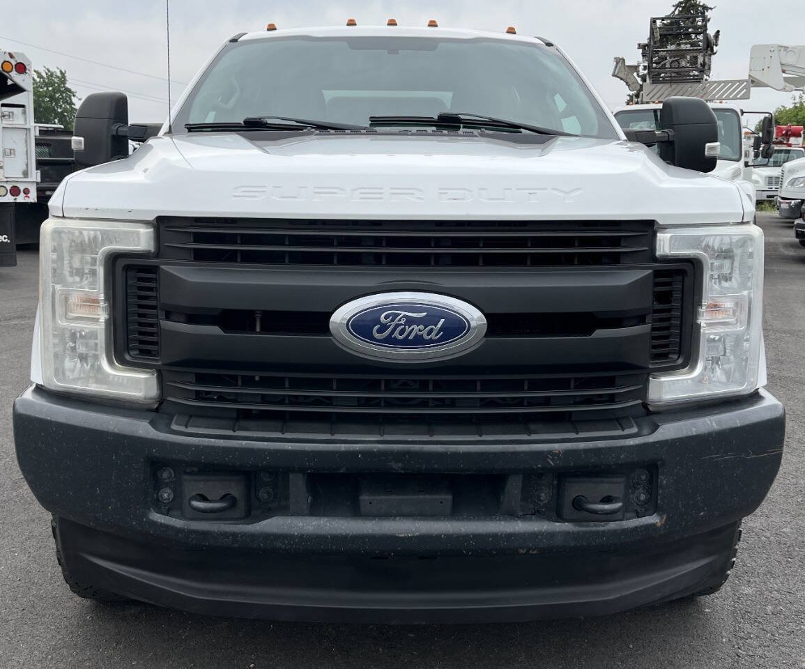 Used 2017 Ford F350 XL w/ Power Equipment Group AWD/4WD image 2