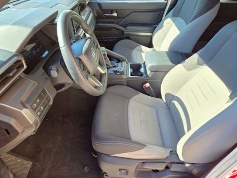 Used 2024 Toyota Tacoma TRD Off-Road image 7