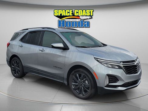 Used 2023 Chevrolet Equinox RS image 1