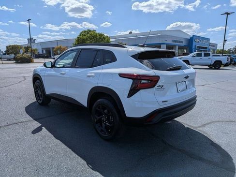 New 2026 Chevrolet Trax LT image 5