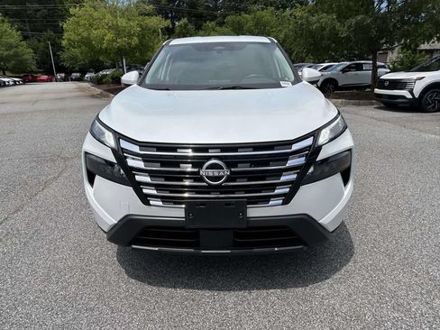 Used 2025 Nissan Rogue SV AWD/4WD image 8