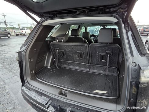 Used 2021 Chevrolet Traverse Premier w/ Redline Edition AWD/4WD image 18