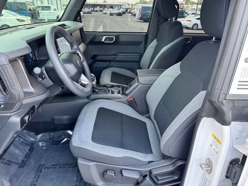 Used 2025 Ford Bronco 4-Door AWD/4WD image 11