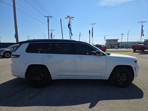 Used 2022 Jeep Grand Cherokee L Summit image 4