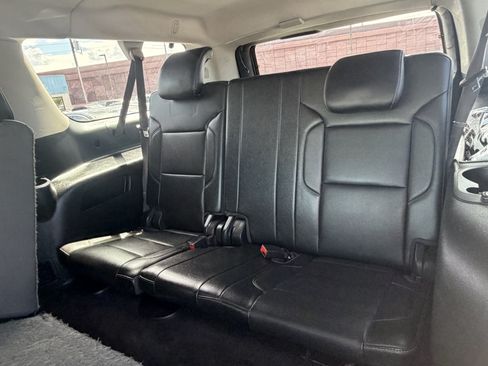 Used 2017 GMC Yukon XL SLT AWD/4WD image 17
