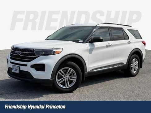 Used 2020 Ford Explorer XLT w/ Comfort Package AWD/4WD image 1