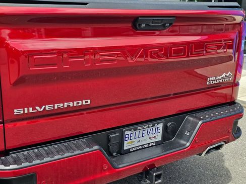 Used 2023 Chevrolet Silverado 1500 High Country w/ High Country Premium Package AWD/4WD image 15