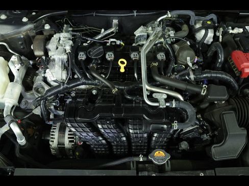 Used 2025 Nissan Altima 2.5 SV FWD image 19