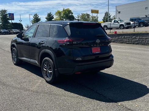 New 2026 Nissan Rogue S image 6