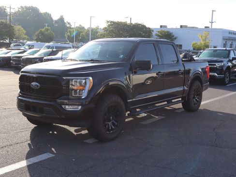 Used 2021 Ford F150 XLT w/ Equipment Group 302A High RWD image 16