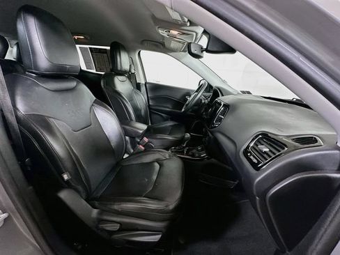 Used 2019 Jeep Compass Limited AWD/4WD image 31