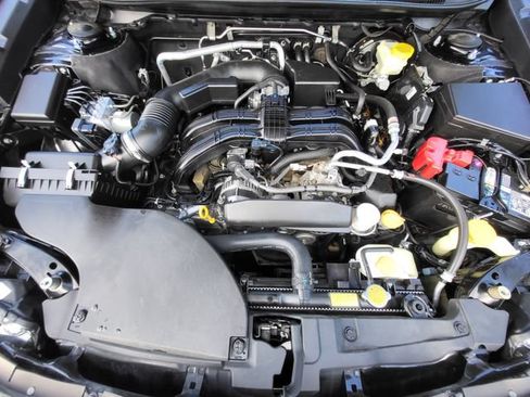 Used 2021 Subaru Outback Premium AWD/4WD image 11