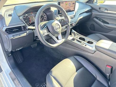 Used 2025 Nissan Altima 2.5 SL image 24