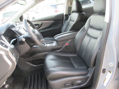 Used 2023 Nissan Murano SV w/ SV Midnight Edition Package AWD/4WD image 14