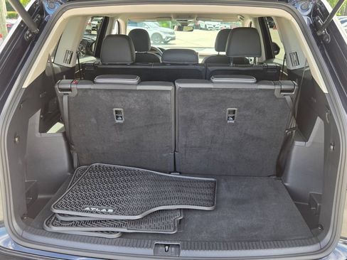 Certified 2025 Volkswagen Atlas SE FWD image 17