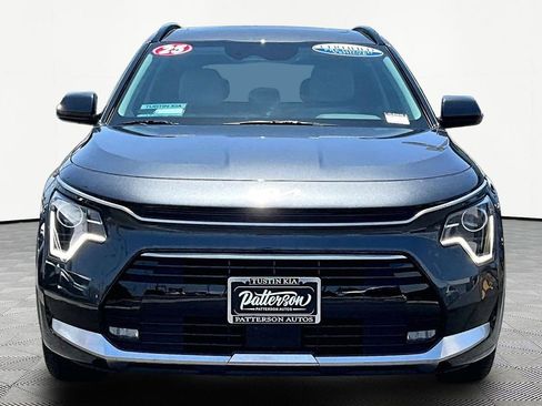 Used 2025 Kia Niro EX Touring FWD image 4