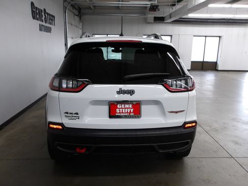 Used 2020 Jeep Cherokee Trailhawk w/ Cold Weather Group AWD/4WD image 7
