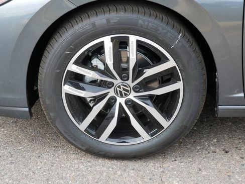 New 2026 Volkswagen Jetta SE image 5