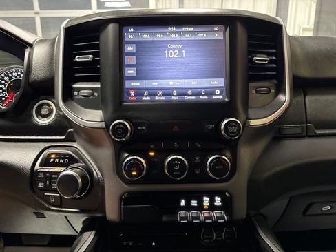 Used 2019 RAM 1500 Big Horn AWD/4WD image 10