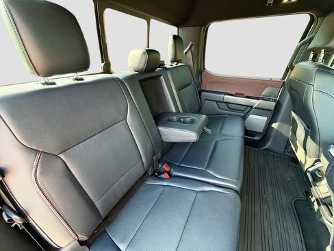Used 2022 Ford F150 Lariat w/ Equipment Group 502A High AWD/4WD image 30