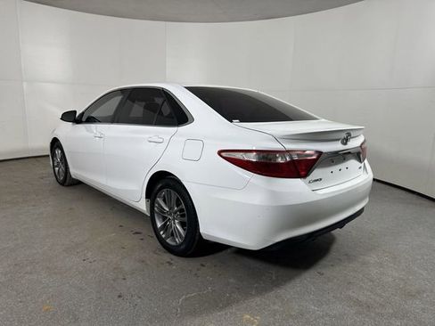 Used 2017 Toyota Camry SE image 30