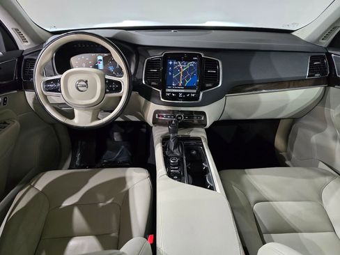 Used 2017 Volvo XC90 T6 Momentum w/ Vision Package image 33