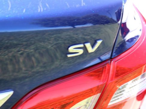 Used 2019 Nissan Sentra SV FWD image 16