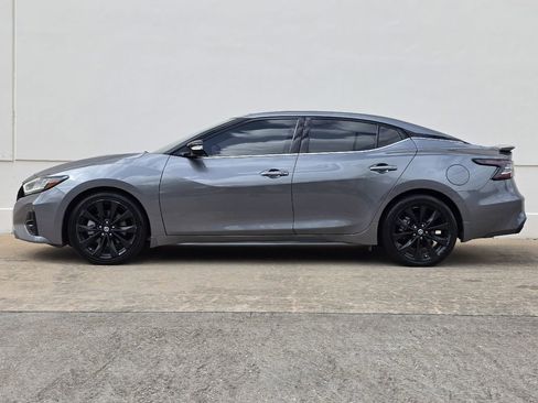 Used 2022 Nissan Maxima SR w/ Sport Mat Group image 2
