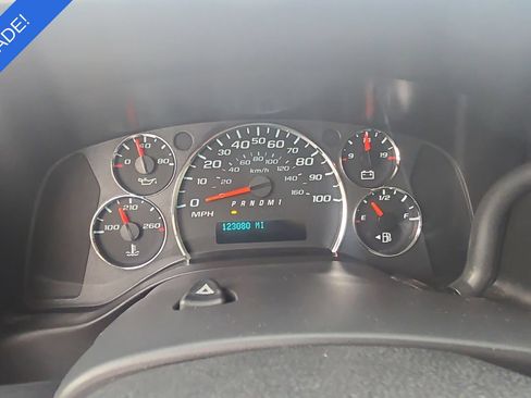 Used 2012 Chevrolet Express 2500 RWD image 13