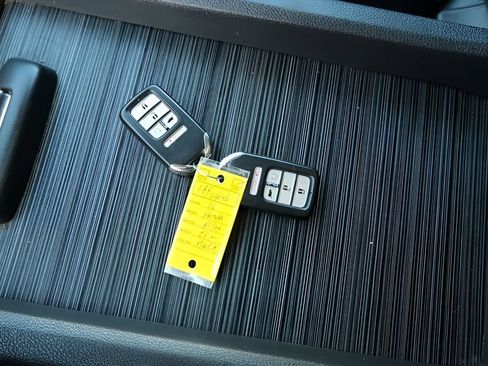 Used 2016 Honda Pilot EX-L image 2