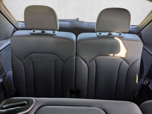 Used 2023 Audi Q7 2.0T Premium Plus w/ Premium Plus Package image 19