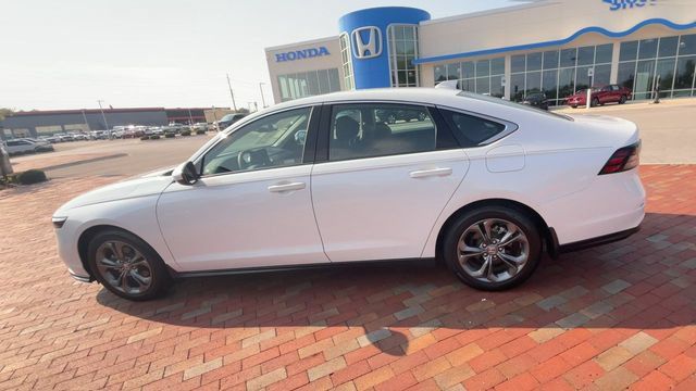 Certified 2024 Honda Accord EX image 7