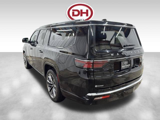 Used 2025 Jeep Wagoneer L Series III w/ Premium Group I AWD/4WD image 14