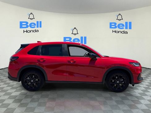 Certified 2025 Honda HR-V Sport image 5