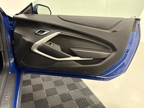 Used 2019 Chevrolet Camaro LT RWD image 28