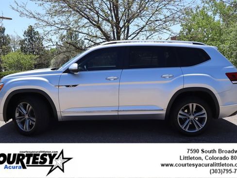 Used 2018 Volkswagen Atlas SEL AWD/4WD image 3