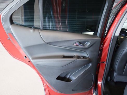 Used 2022 Chevrolet Equinox Premier image 28