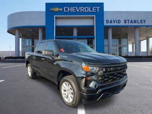 Used 2026 Chevrolet Silverado 1500 Custom RWD image 2