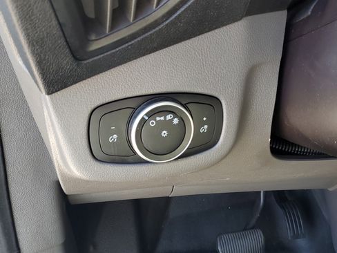 Used 2020 Ford Transit Connect XL image 16