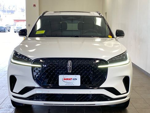 New 2026 Lincoln Aviator Reserve w/ Jet Appearance Package image 3