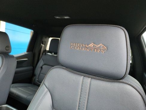 Used 2025 Chevrolet Silverado 1500 High Country w/ Technology Package image 13