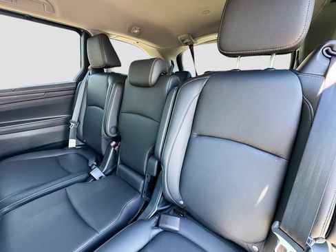 Certified 2024 Honda Odyssey EX-L image 25